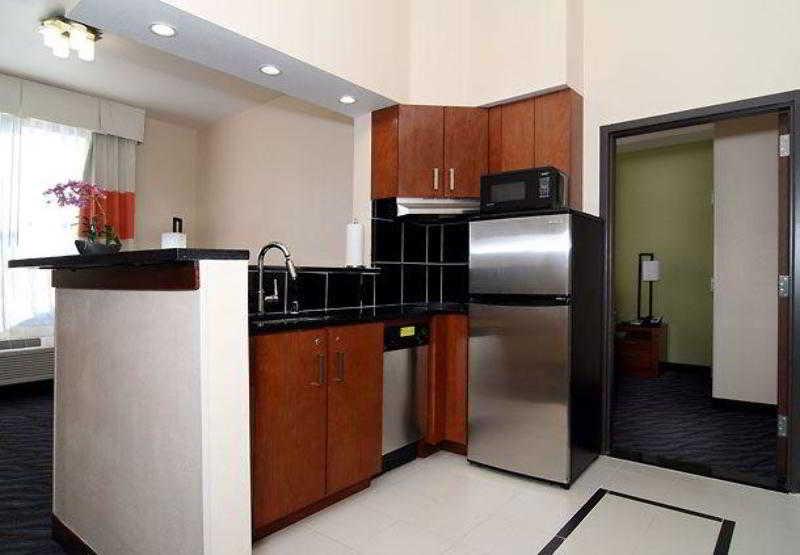 Fairfield Inn & Suites By Marriott אלאמוגורדו מראה חיצוני תמונה